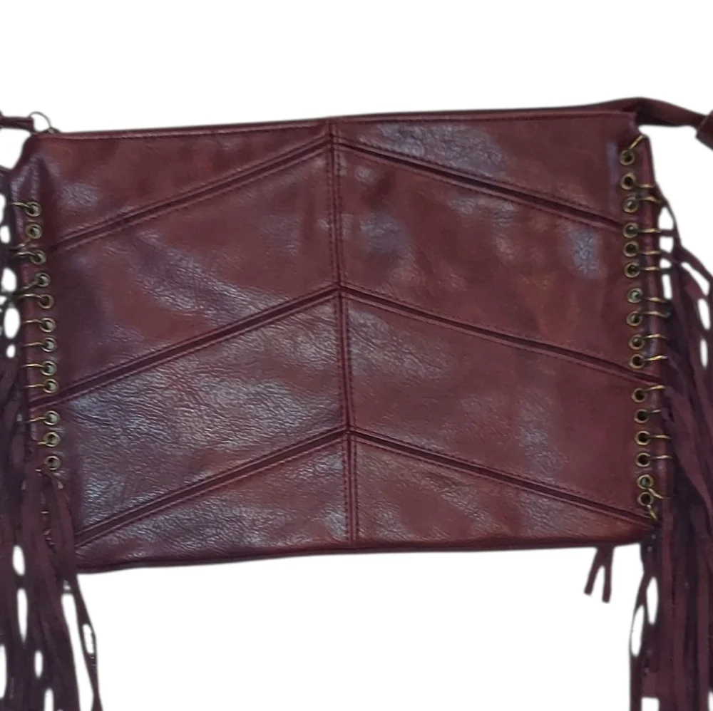 Mossimo Burgandy Faux Leather Clutch Wristlet With Fringe - Picture 3 of 7